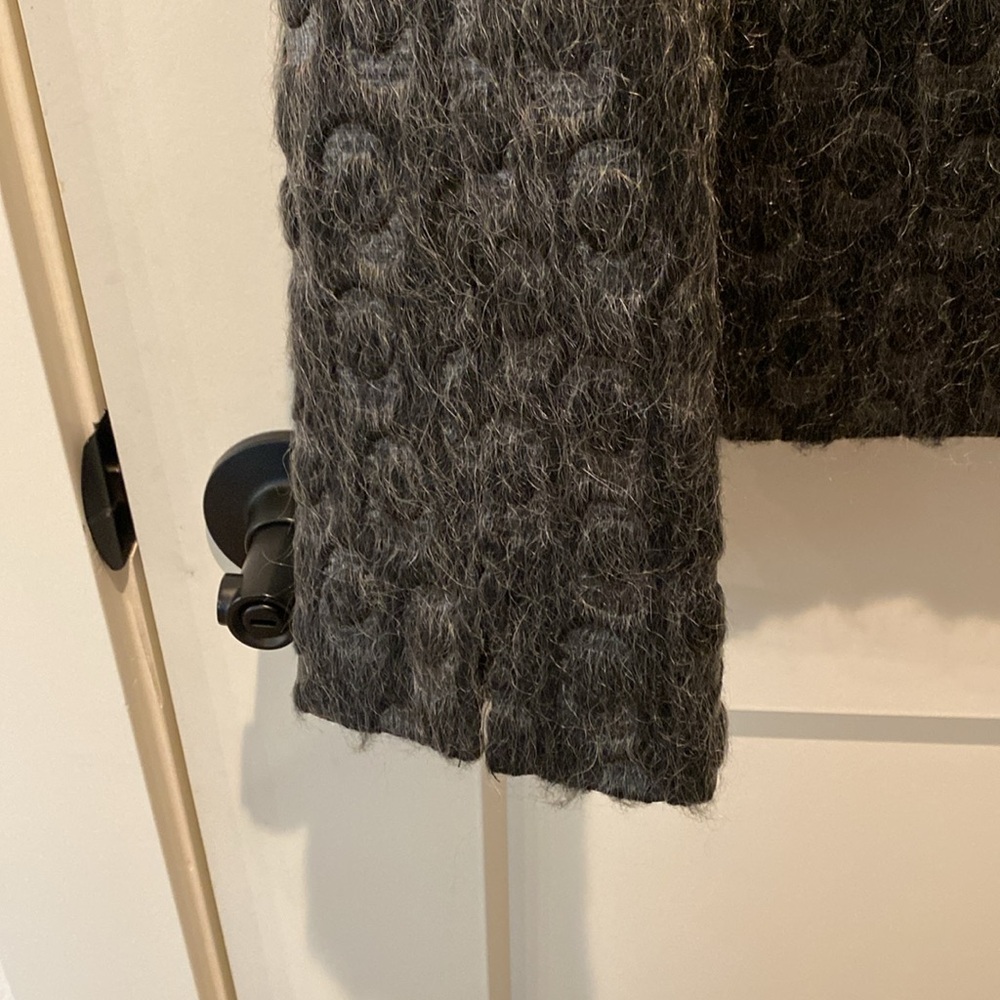 Blue Ice Ladies Blazer. Full Zip. Made w/Mohair. Black/Grey Color. Size 14 - Picture 3 of 6